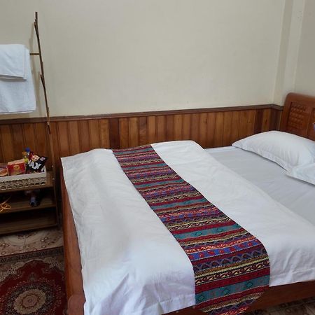 Lien Huong 145A Hotel Ха Жианг Екстериор снимка