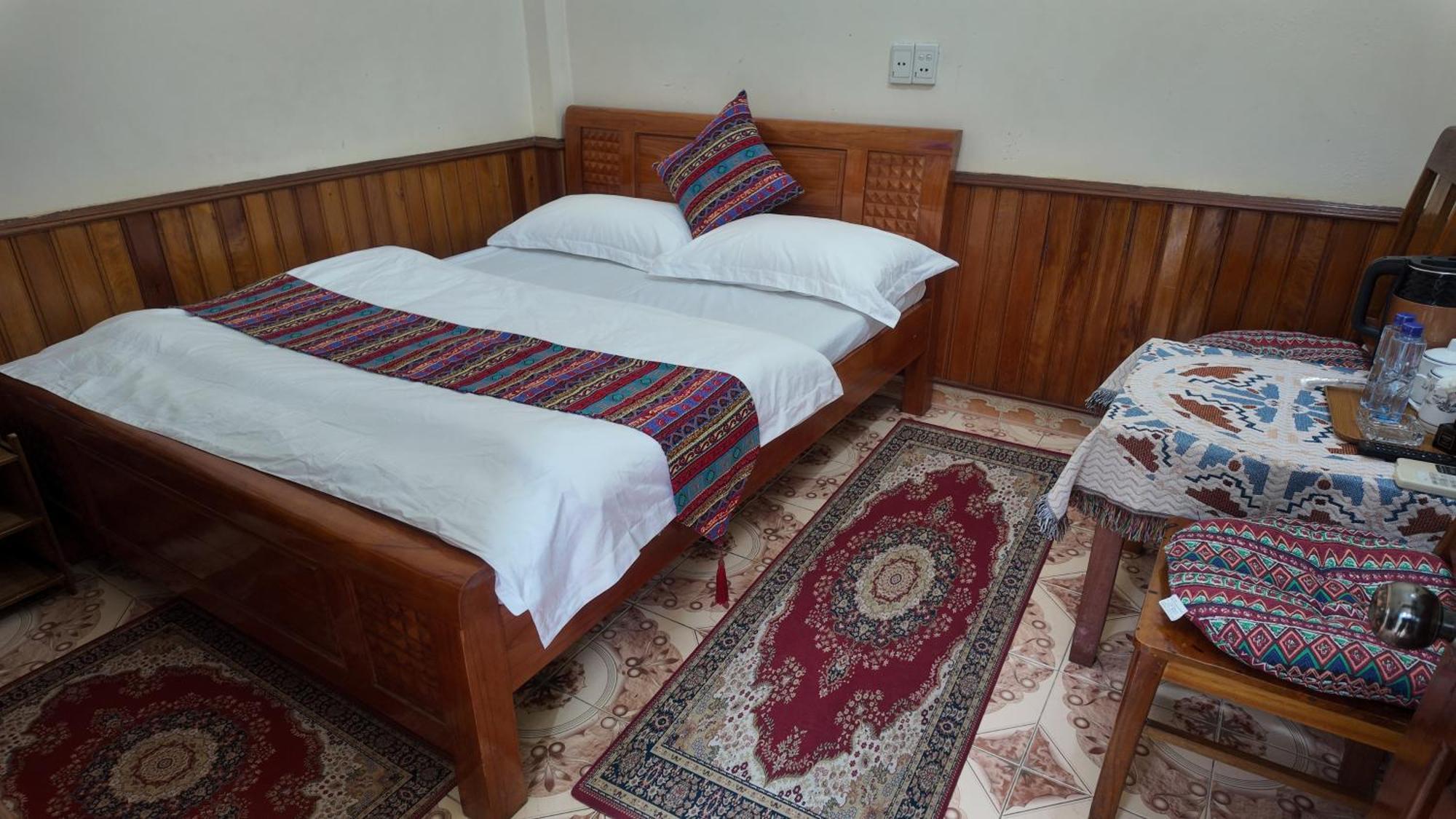 Lien Huong 145A Hotel Ха Жианг Екстериор снимка