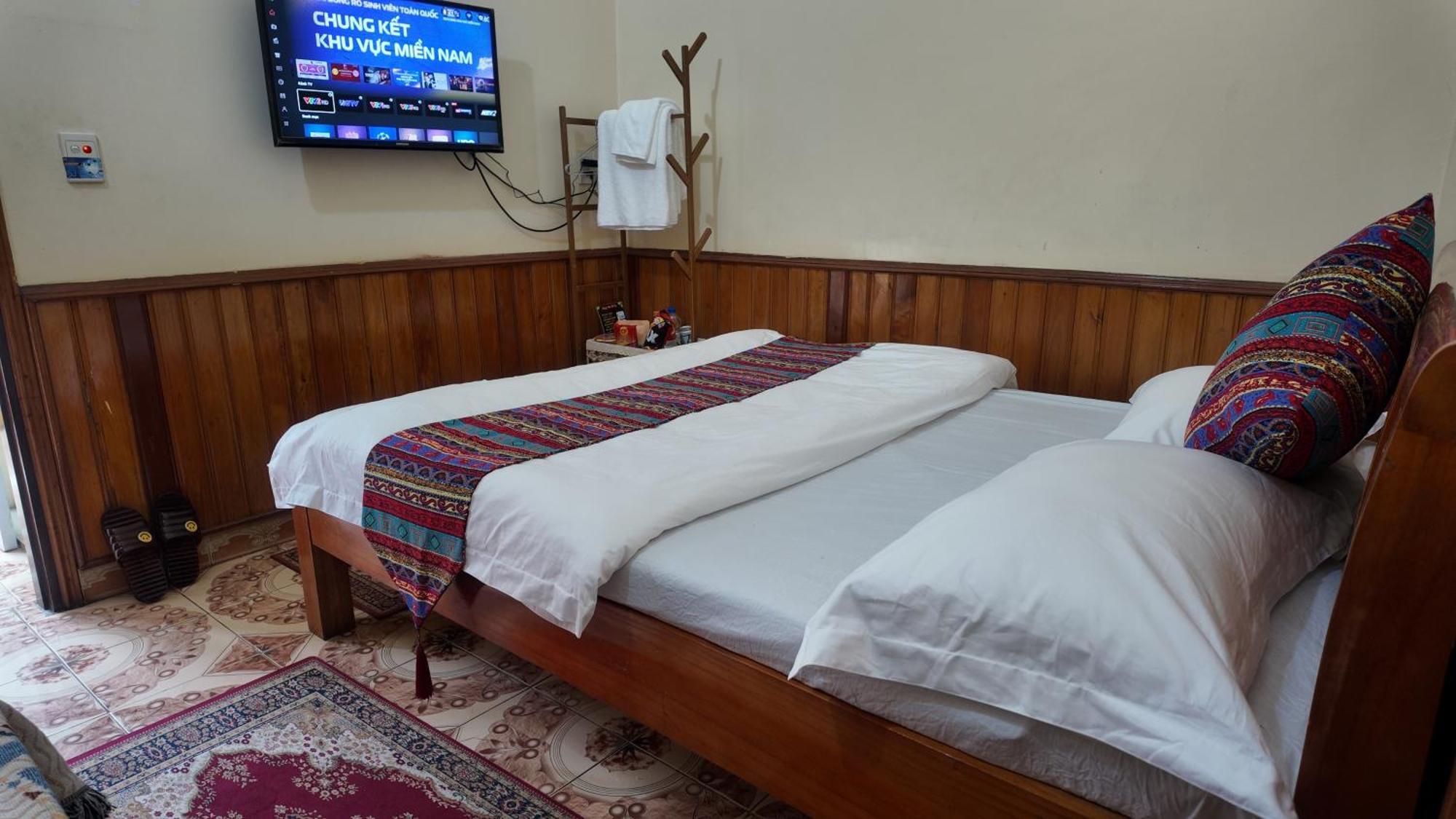 Lien Huong 145A Hotel Ха Жианг Екстериор снимка
