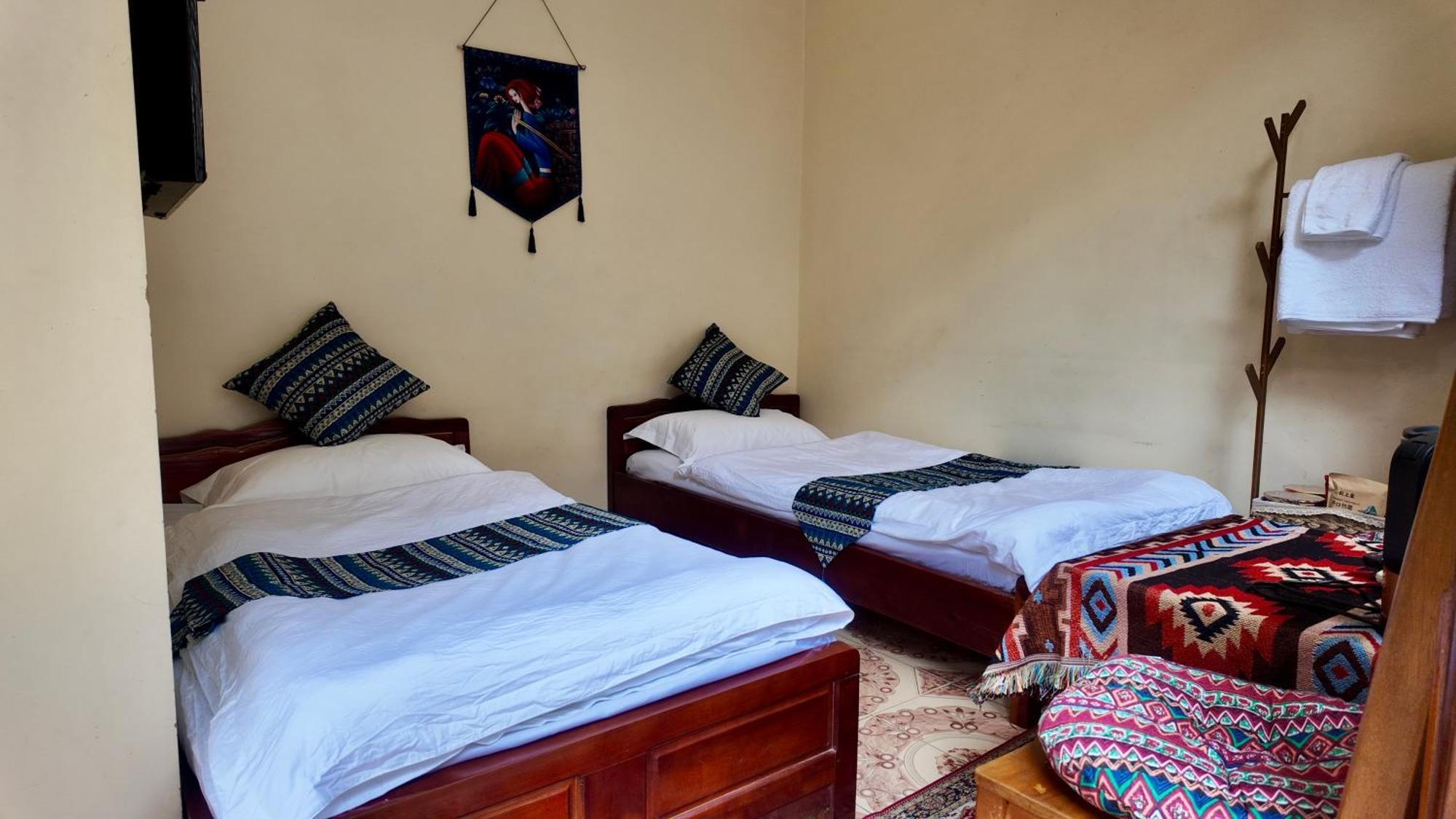 Lien Huong 145A Hotel Ха Жианг Екстериор снимка